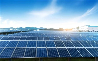 Nuálaíocht oiriúnaitheach tír -raon do stáisiúin chumhachta fótavoltacha: Fre...
